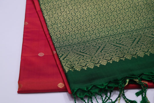 Kanchi Soft Silk Saree – Deep Rani Red Body with Bottle Green Border & Pallu