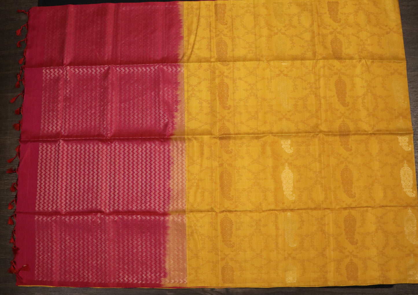 Soft Silk-Body-Mustard yellow-Pallu Megenta