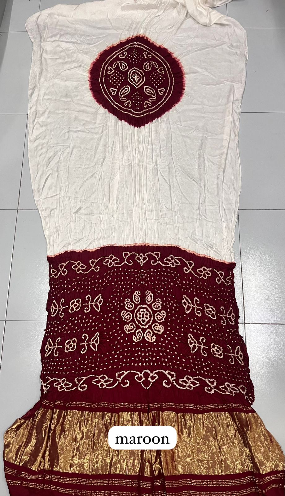 White Modal Chakkar Bandhej Saree – Maroon