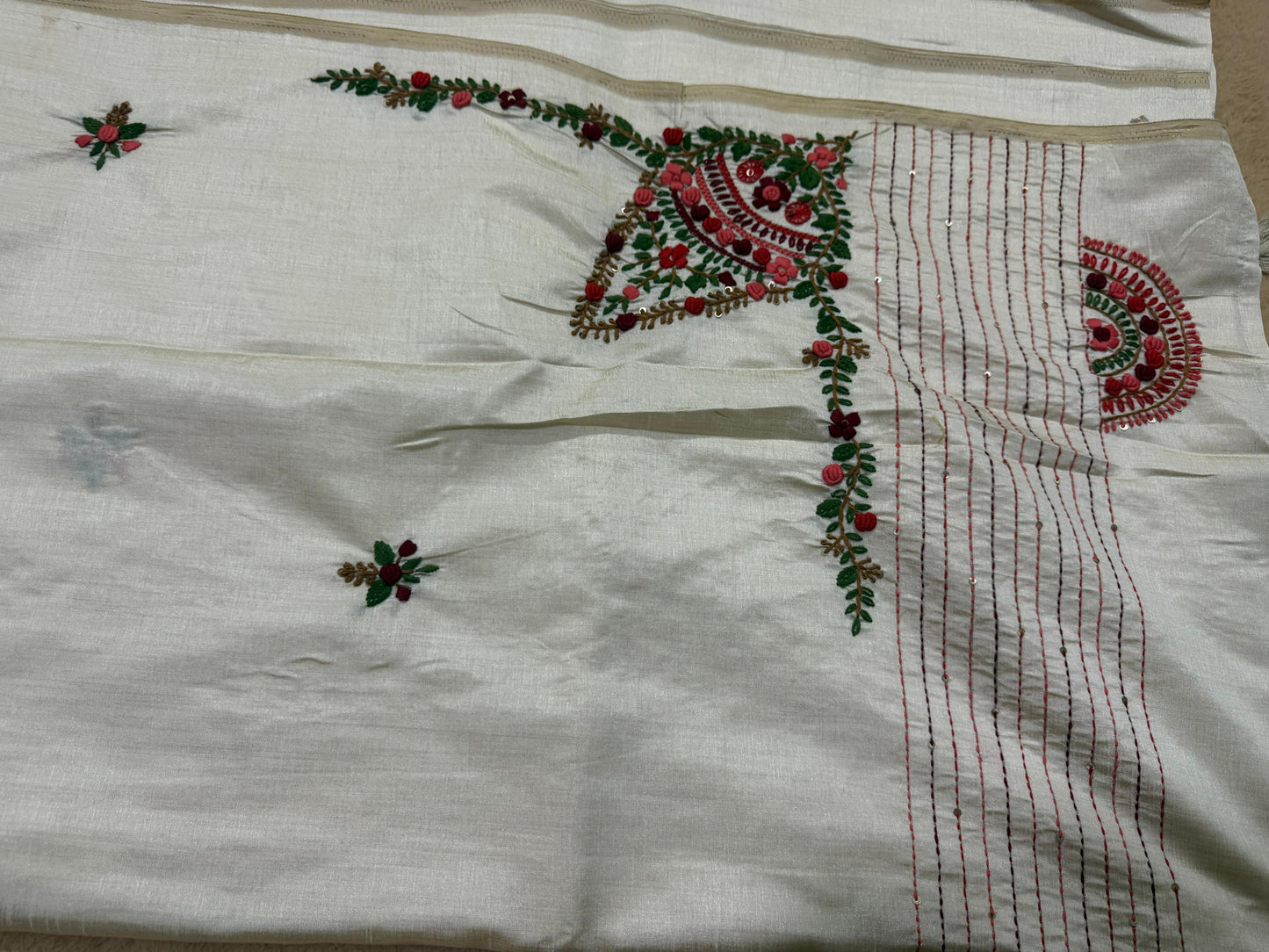 Assam Tussar Silk Saree | Kashmiri Floral Embroidery | Beige – Daaraa Silks