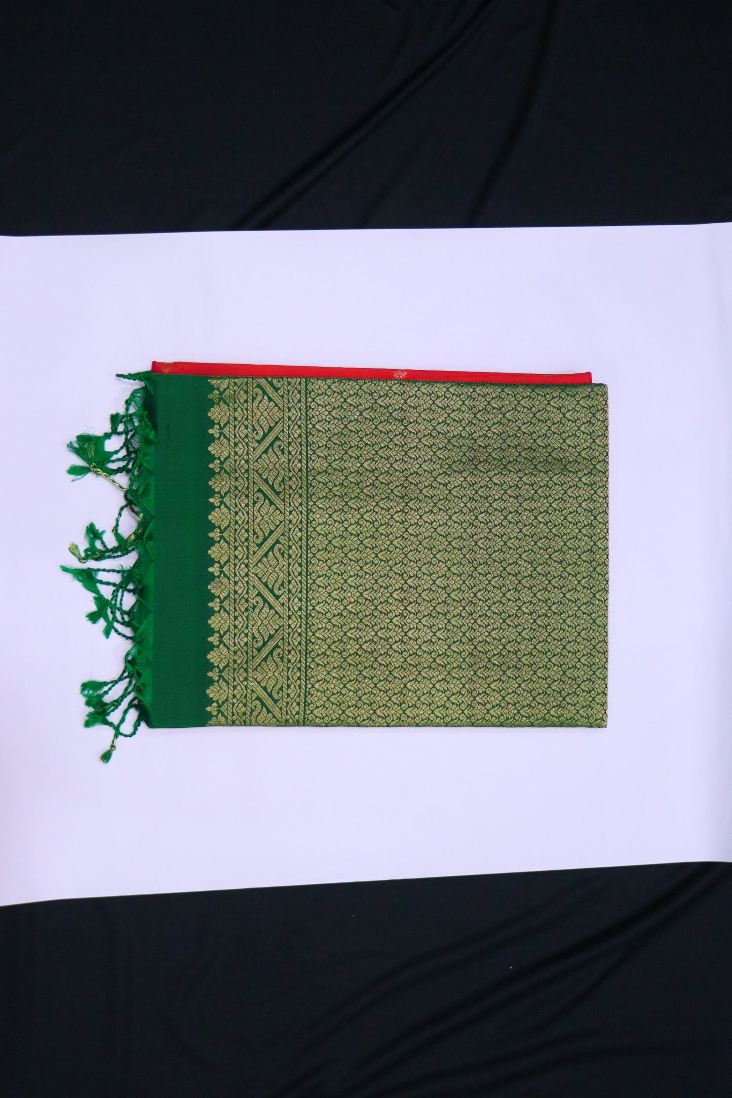 Kanchi Soft Silk Saree – Deep Rani Red Body with Bottle Green Border & Pallu