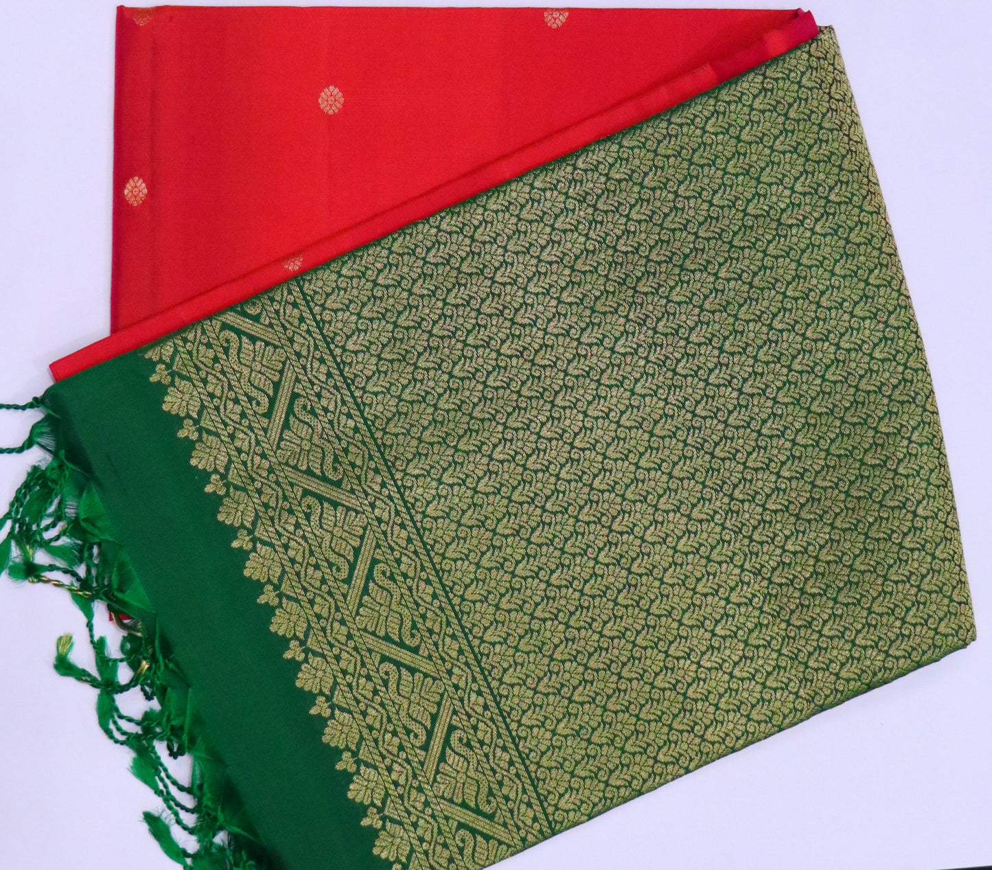 Kanchi Soft Silk Saree – Deep Rani Red Body with Bottle Green Border & Pallu