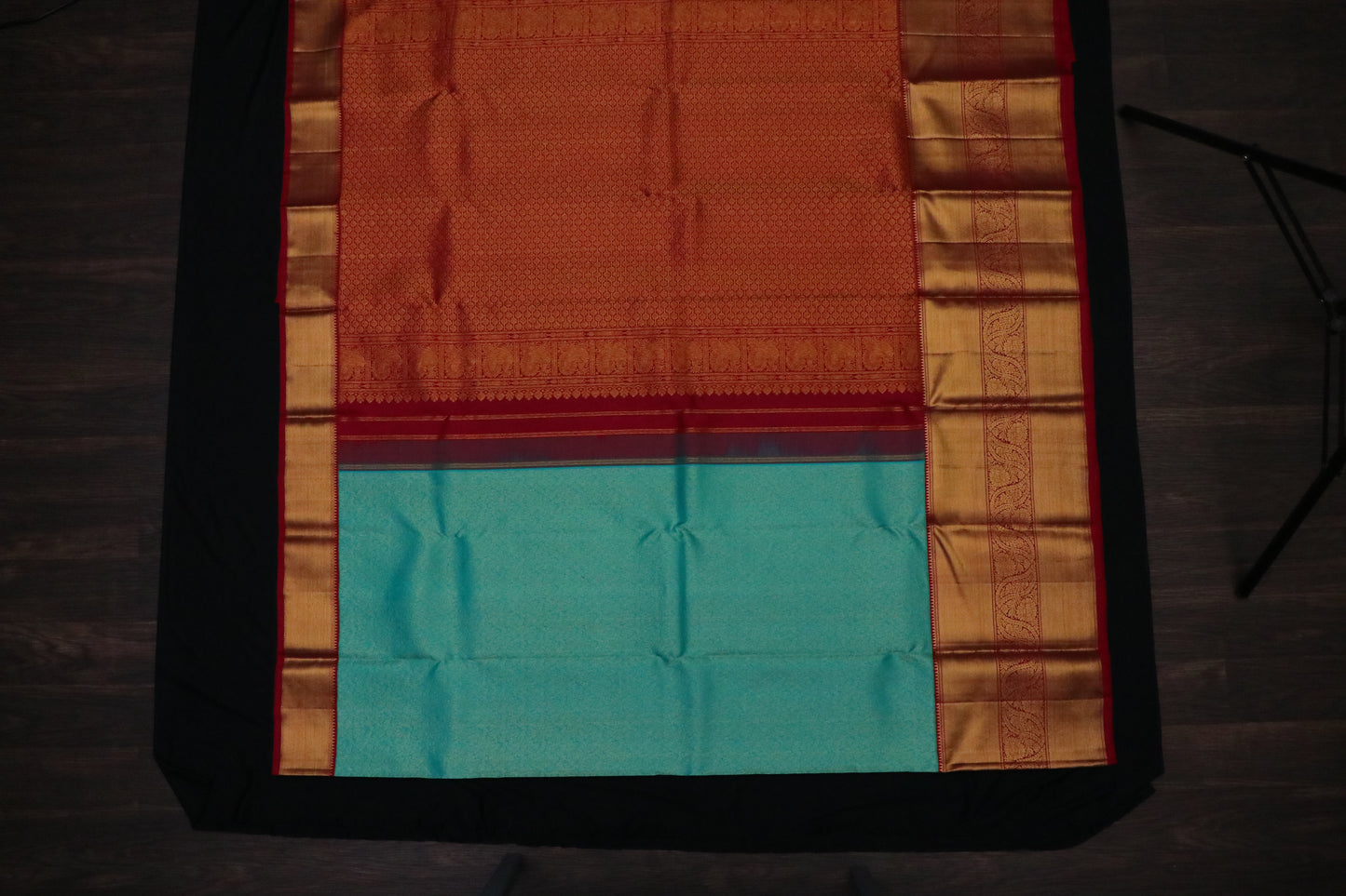 Kanchi Silk-Body-Sea-green-Deep maroon border-self-jacquard weave