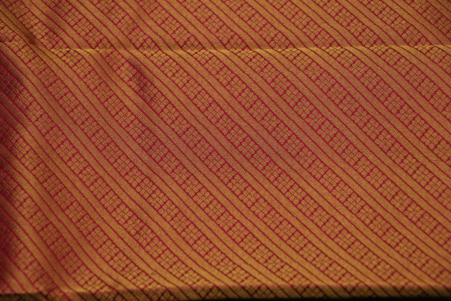 Kanchi Silk-Body-Tomato red-Border-Long Gold