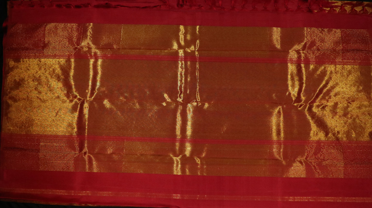 Kanchi Temple Border Silk-Body-Brick Red-Border-Temple Gold