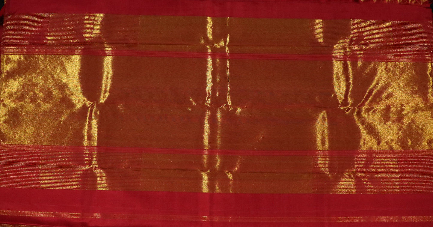 Kanchi Temple Border Silk-Body-Brick Red-Border-Temple Gold