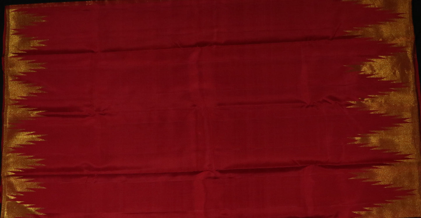 Kanchi Temple Border Silk-Body-Brick Red-Border-Temple Gold