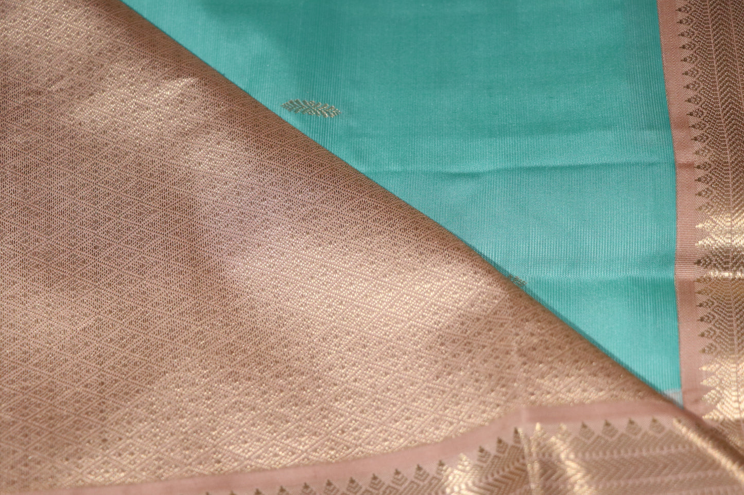 Kanchi Silk-Body-Soft Aqua-Border-Rich antique gold zari