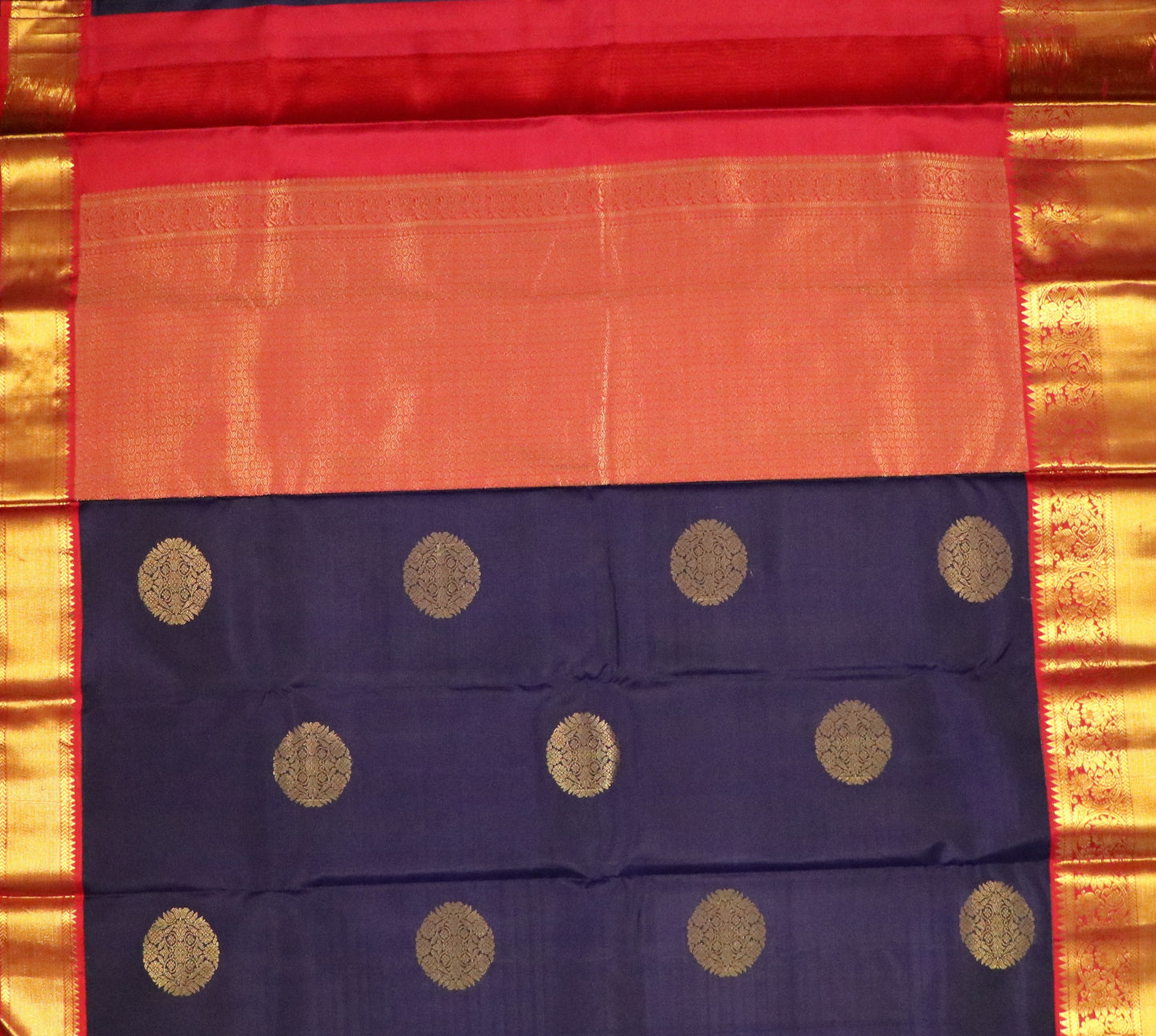 Kanchi Soft Silk Saree – Royal Navy Blue with Rich Gold Zari Border & Vermilion Red Selvedge