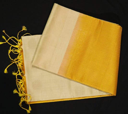 Soft Silk-Body-Soft Ivory-Small Circular Buttas-Pallu-Mustard Gold