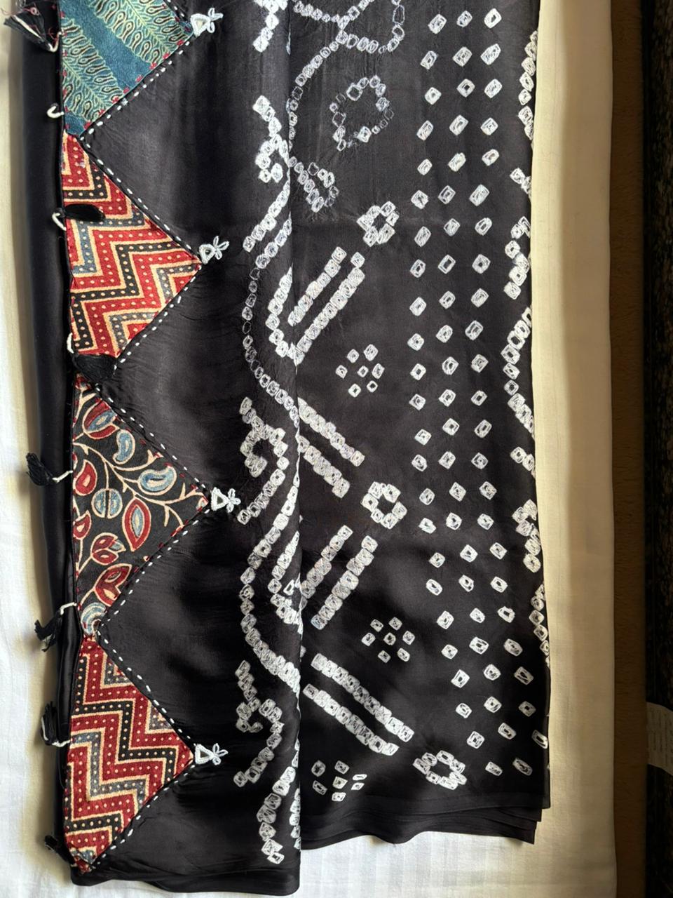 Modal Silk_Plain Saree_Bandhani Pallu_Mushroo_Patch_Mirror work_Black