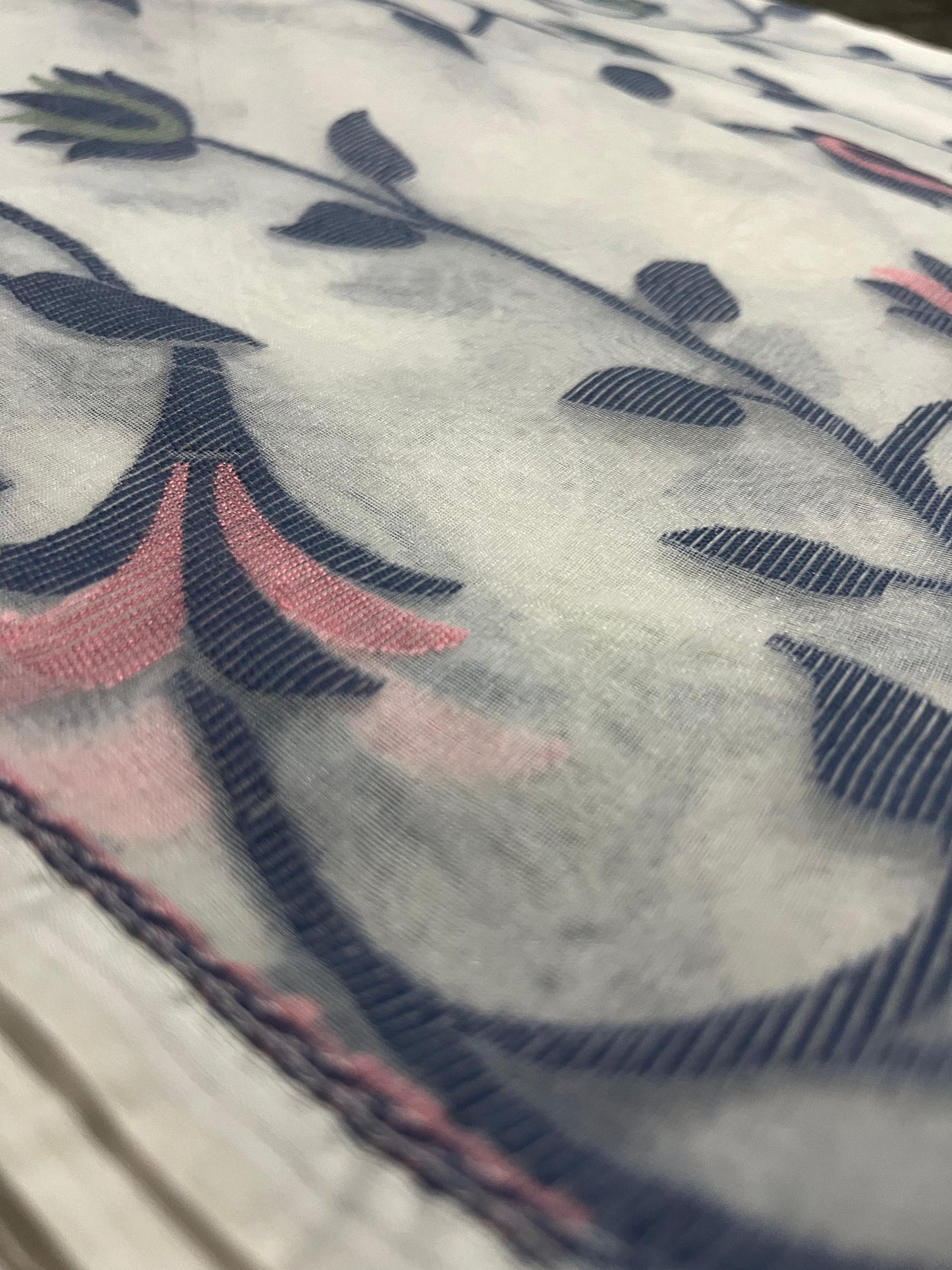 Dhaka Muslin Silk Jamdhani - White & Pink Floral Weave