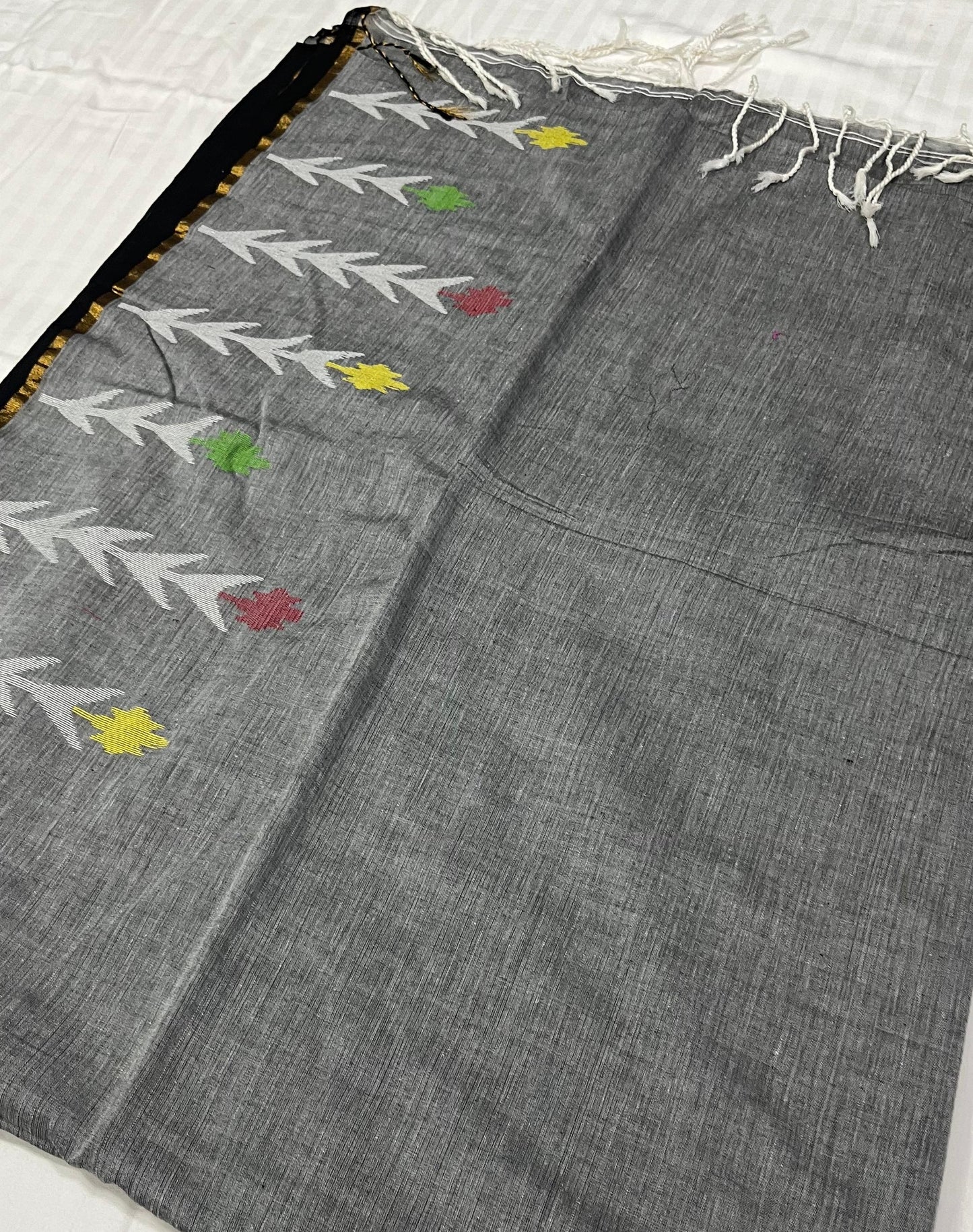 Dhaka Mulmul Cotton Saree - Grey Base with Balu Chudi Motifs