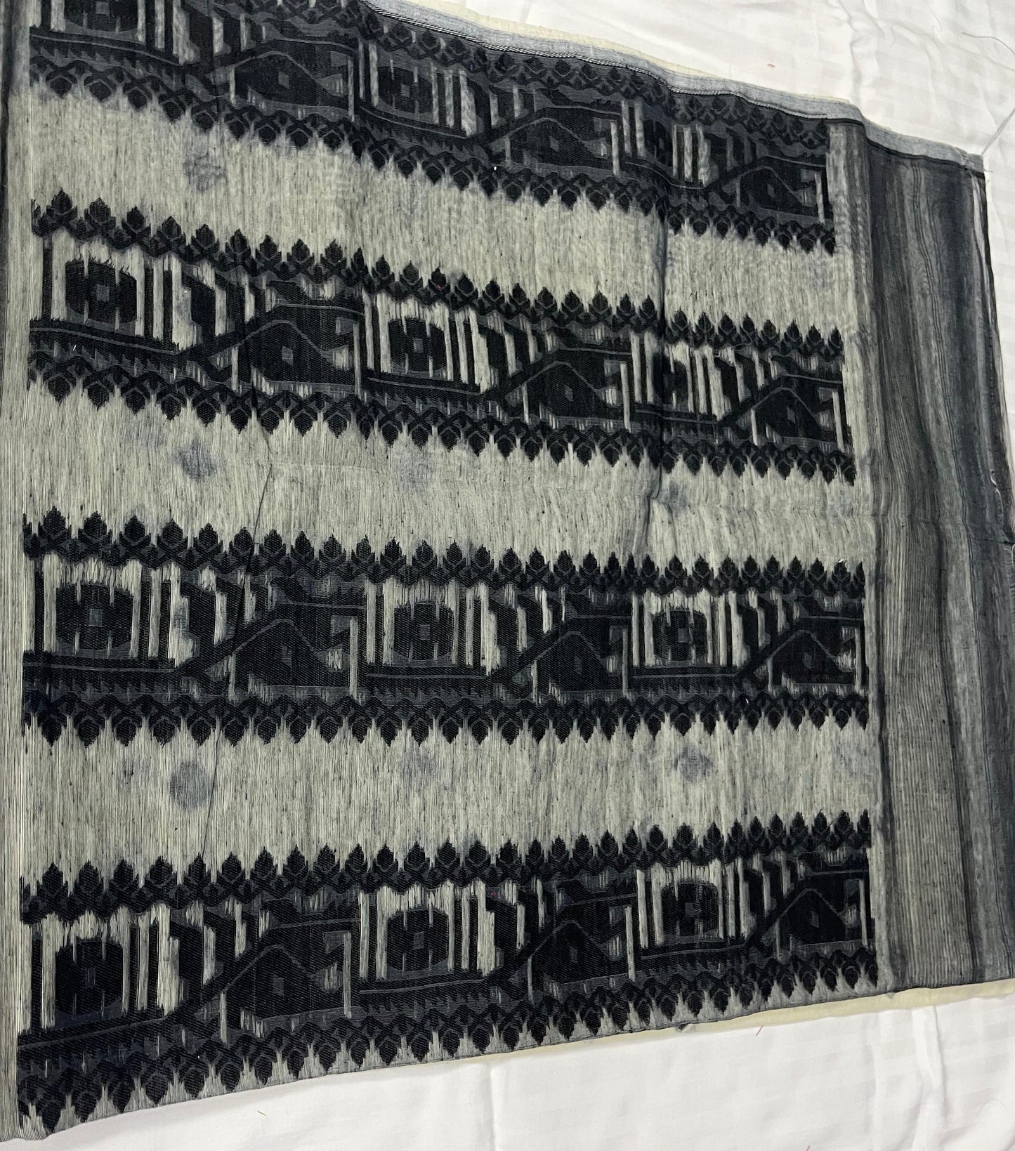 Dhaka Jamdani Saree – White with Black Butta (Without Blouse Piece)
