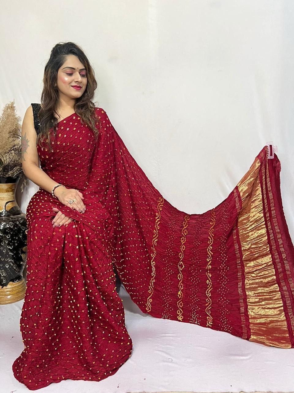 Modal Silk Single Dani Hand Tied Bandhej Saree with Tissue Pallu – Red
