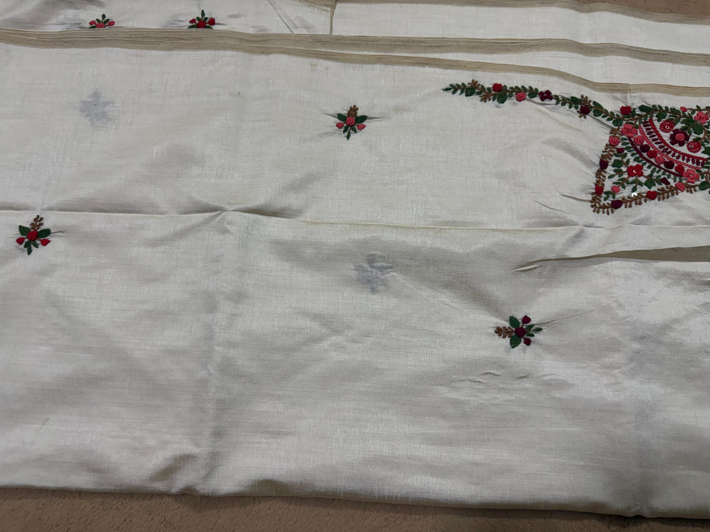 Assam Tussar Silk Saree | Kashmiri Floral Embroidery | Beige – Daaraa Silks