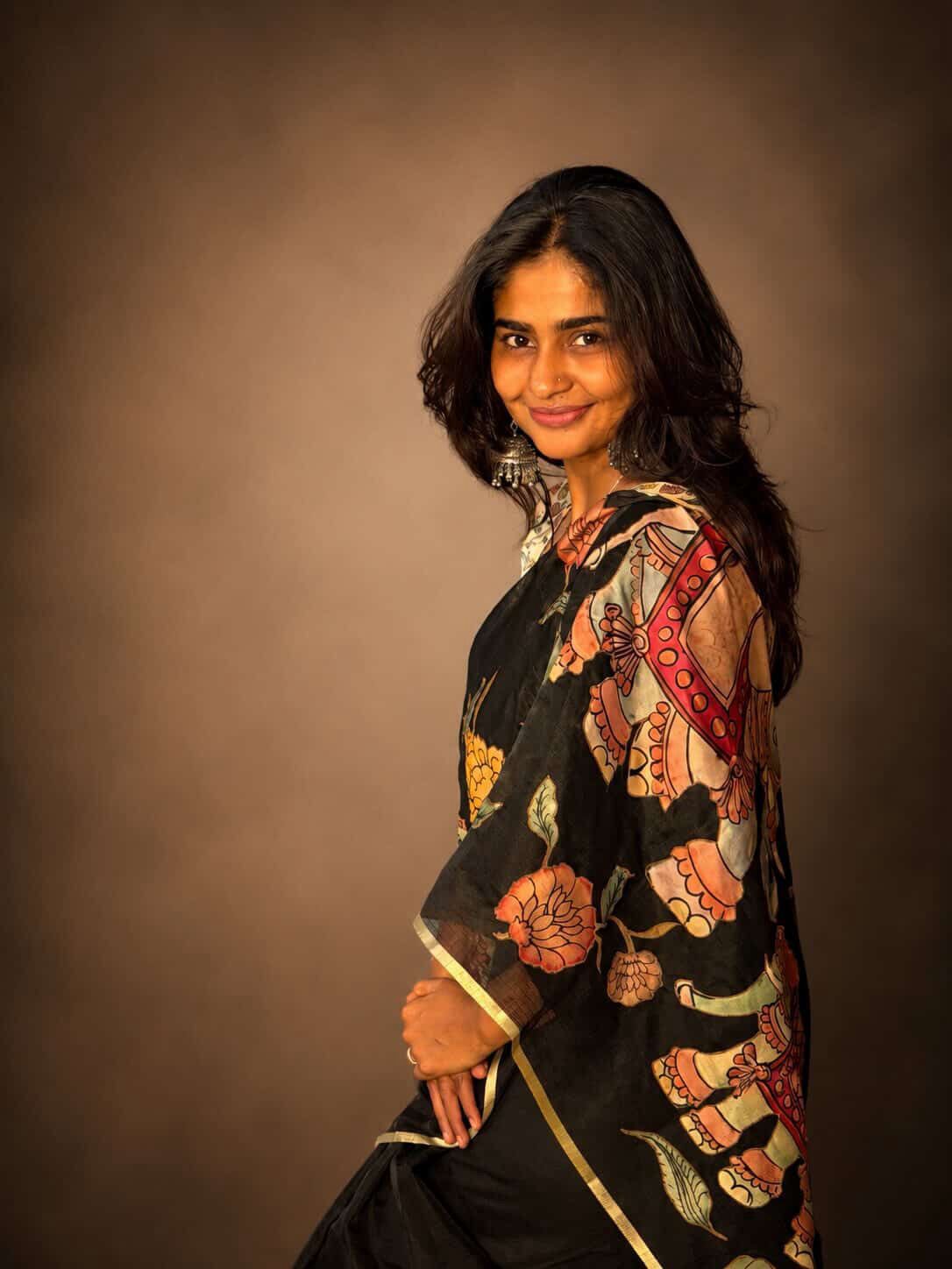 Black Kosa Doria Saree with Elephant Appliqué Work