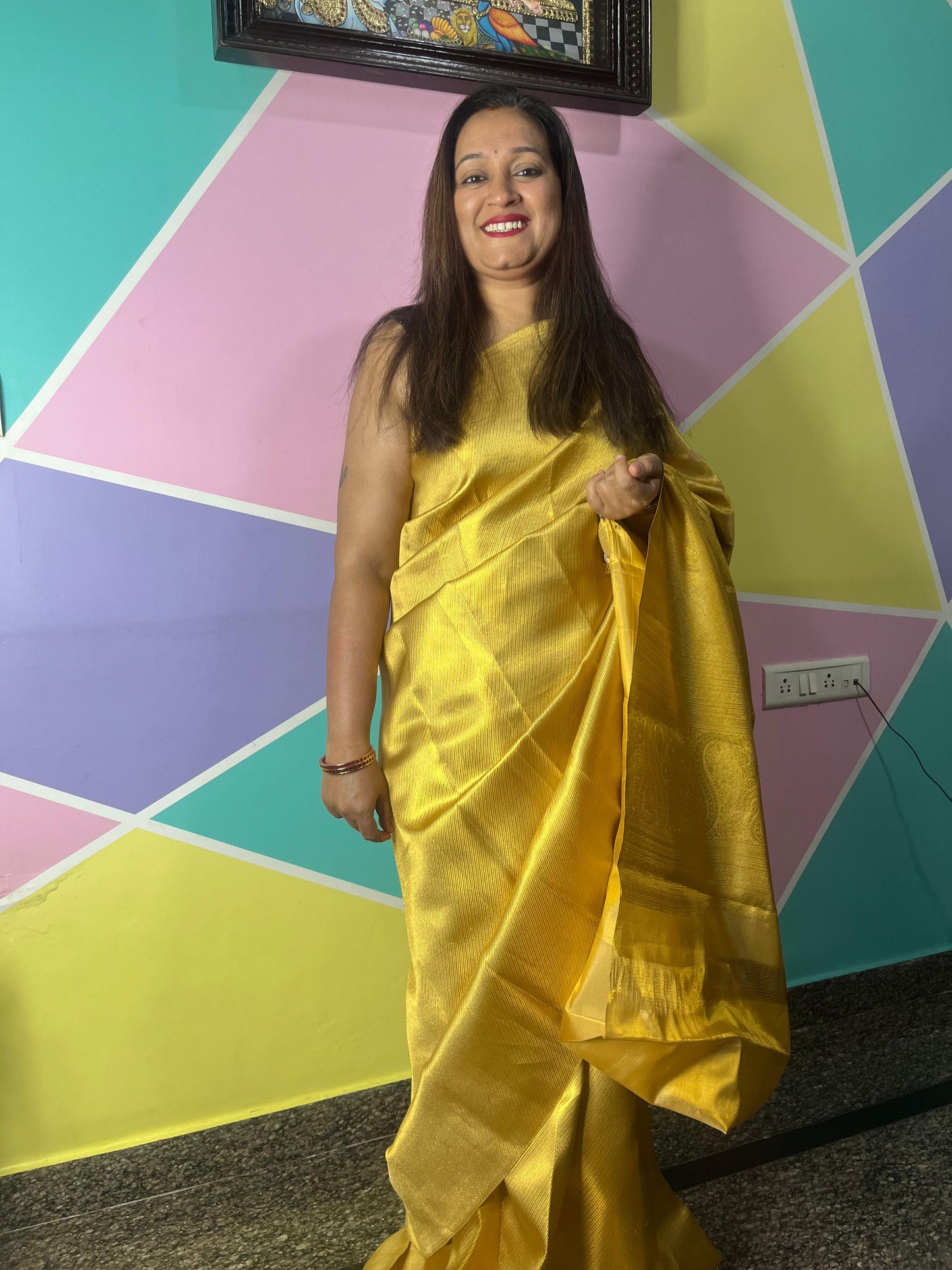 Kanchi Silk-Rich antique gold-diagonal ribbed (twill-like) texture