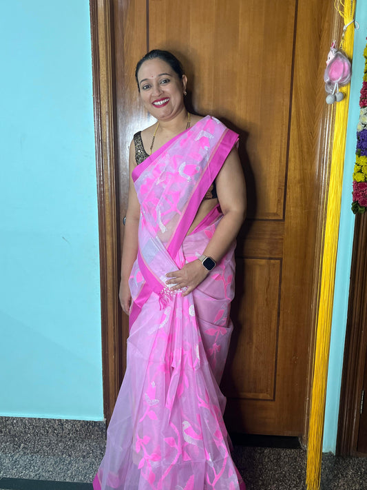 Dhaka Muslin Silk Jamdani Saree -Soft Pink with Silver Weave & Contrast Floral Design