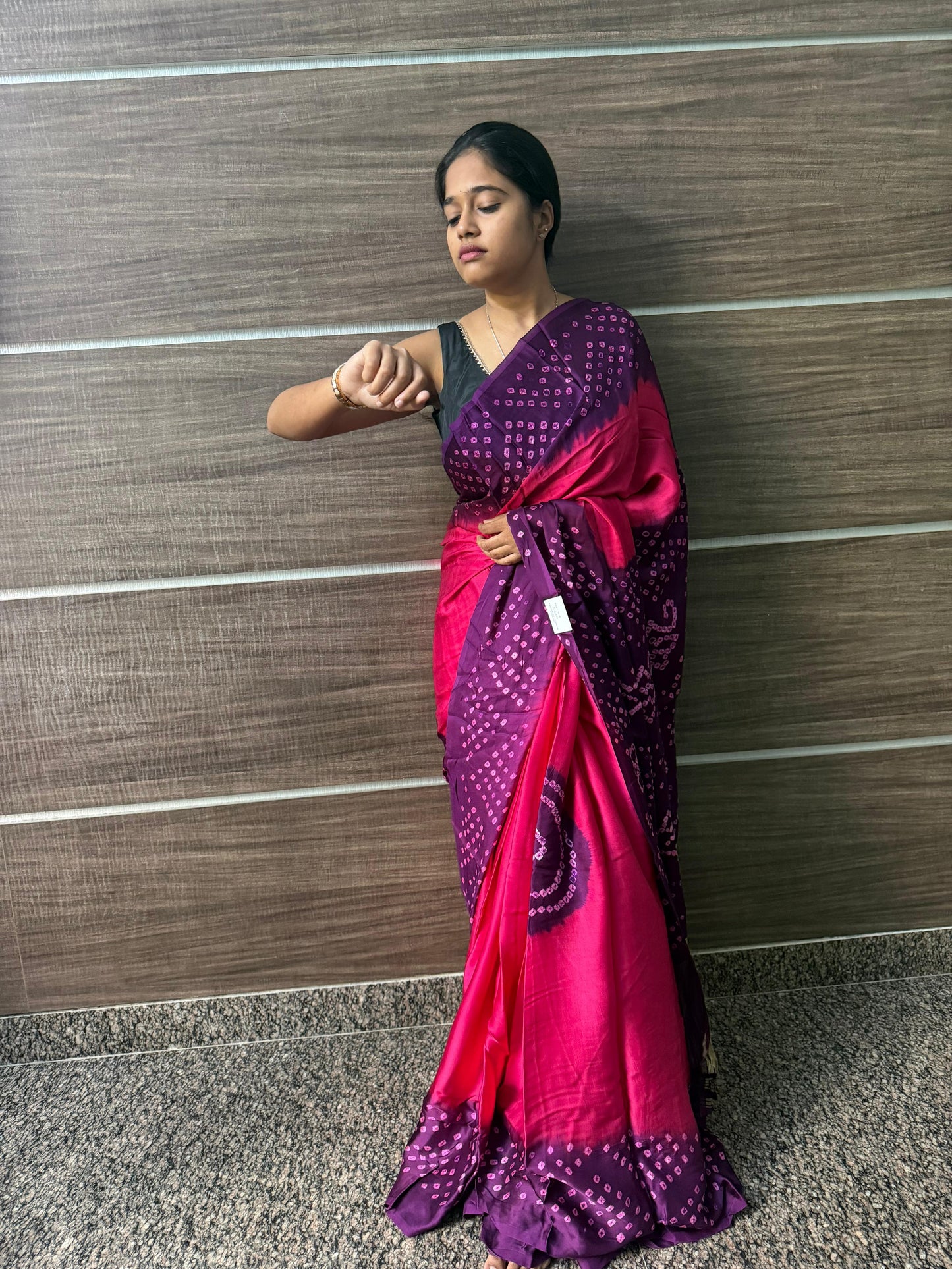 Modal Silk 2D Chakkar Bandhej Saree – Pink Body with Violet Pallu