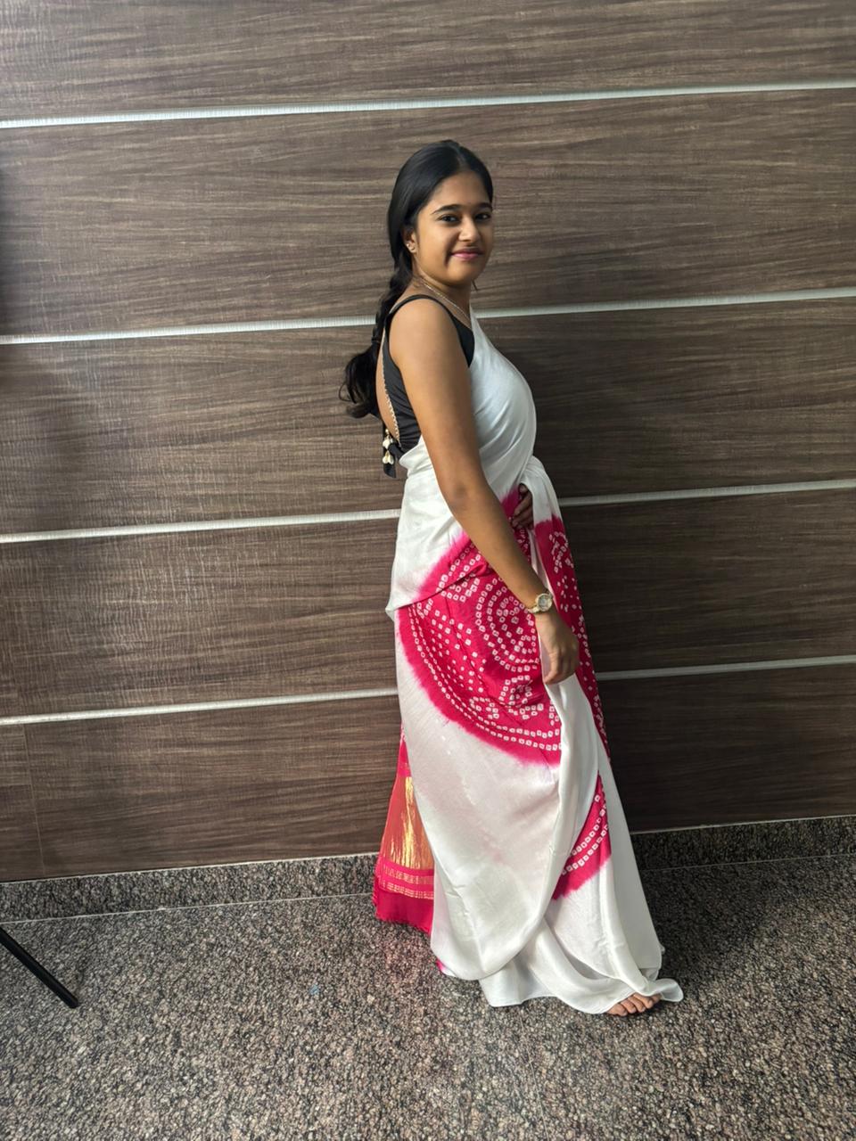 White Modal Chakkar Bandhej Saree – Rani Pink