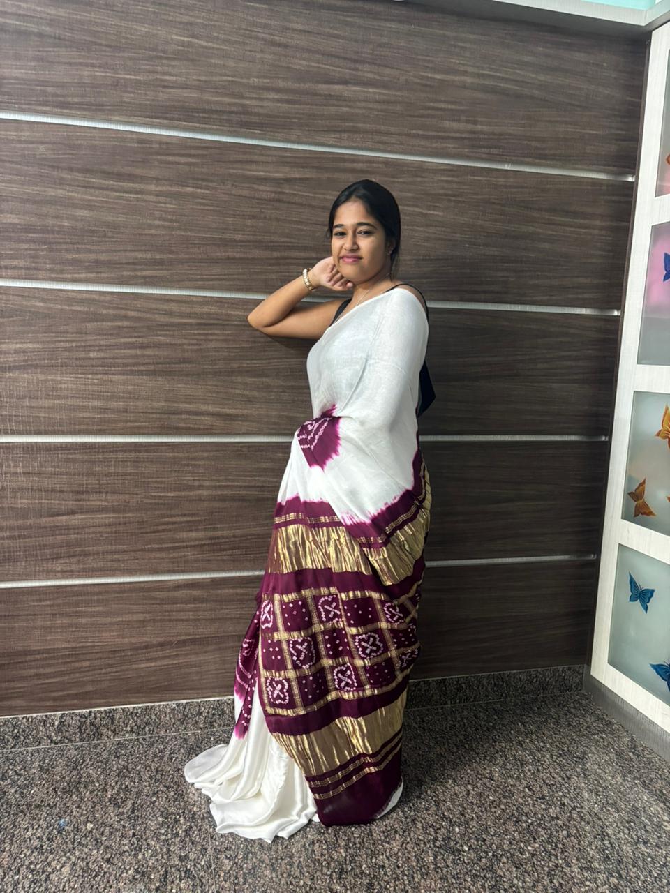 White Modal Chakkar Bandhej Saree – Magenta