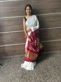 White Modal Chakkar Bandhej Saree – Maroon