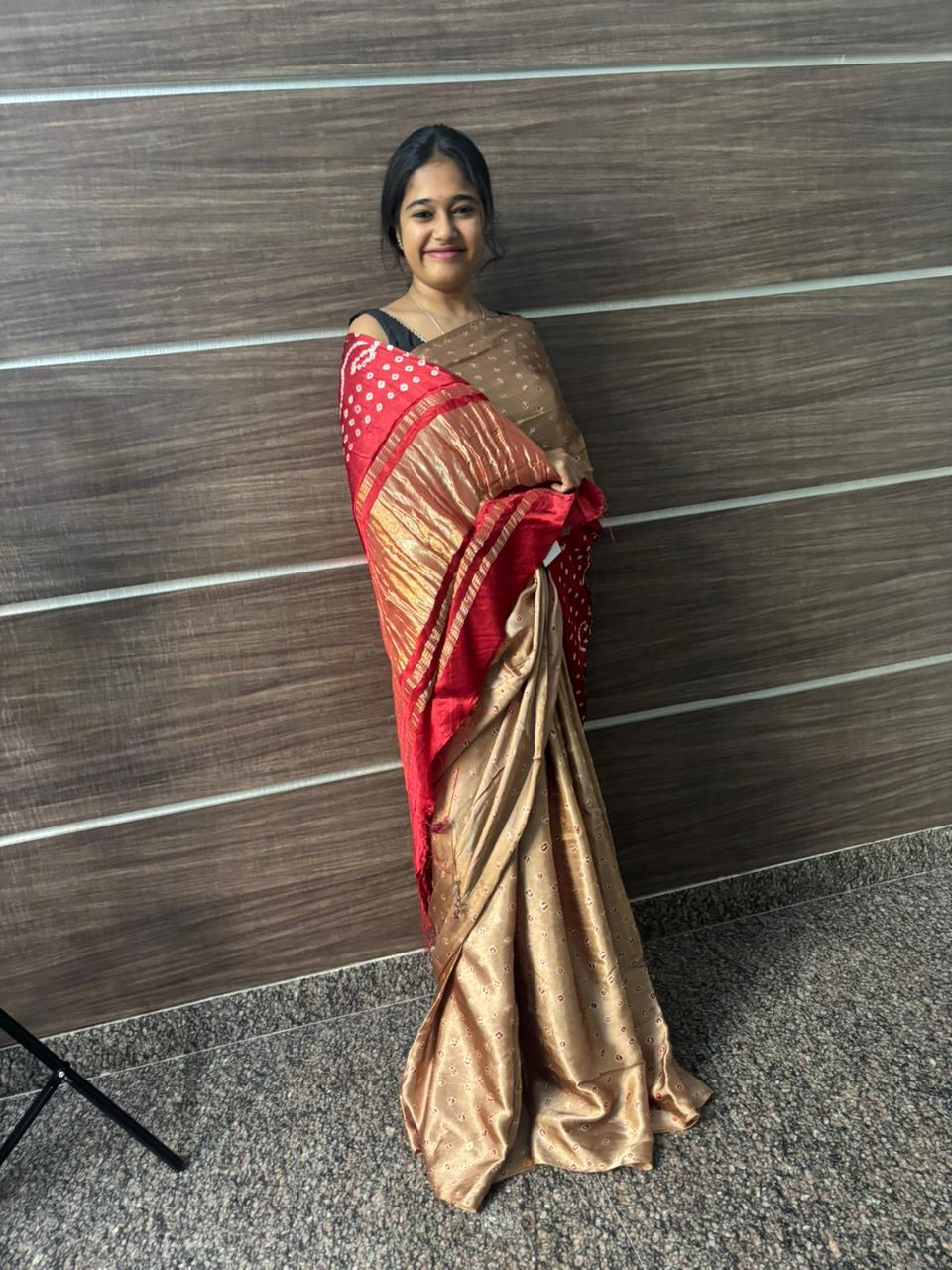 Red Bhandej- Chikku Brown Body & Red Pallu